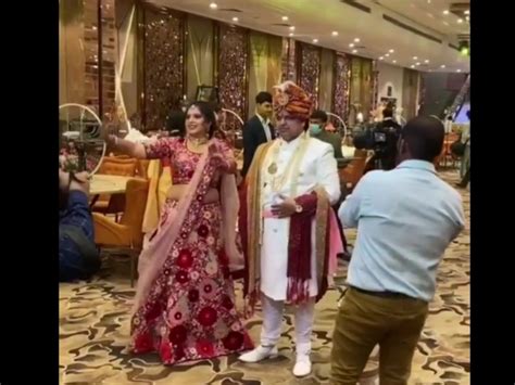 Viral video shows Bhabhi super dance at Devars wedding